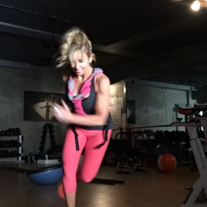 Chalene johnson Doing Tabata Workout